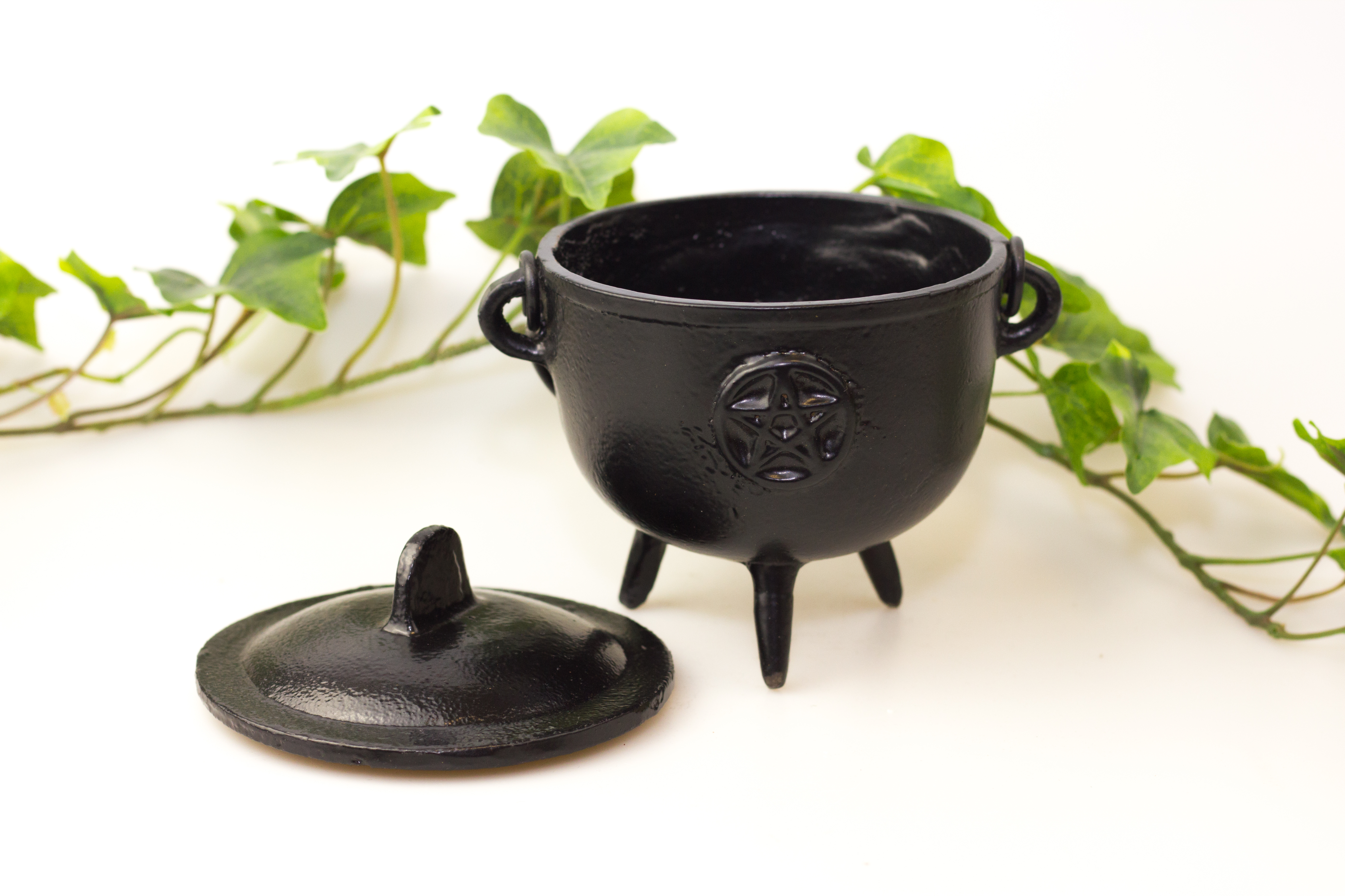 Cauldron (Hexenkessel) Pentagramm - 1080 g, 12x9.5 cm