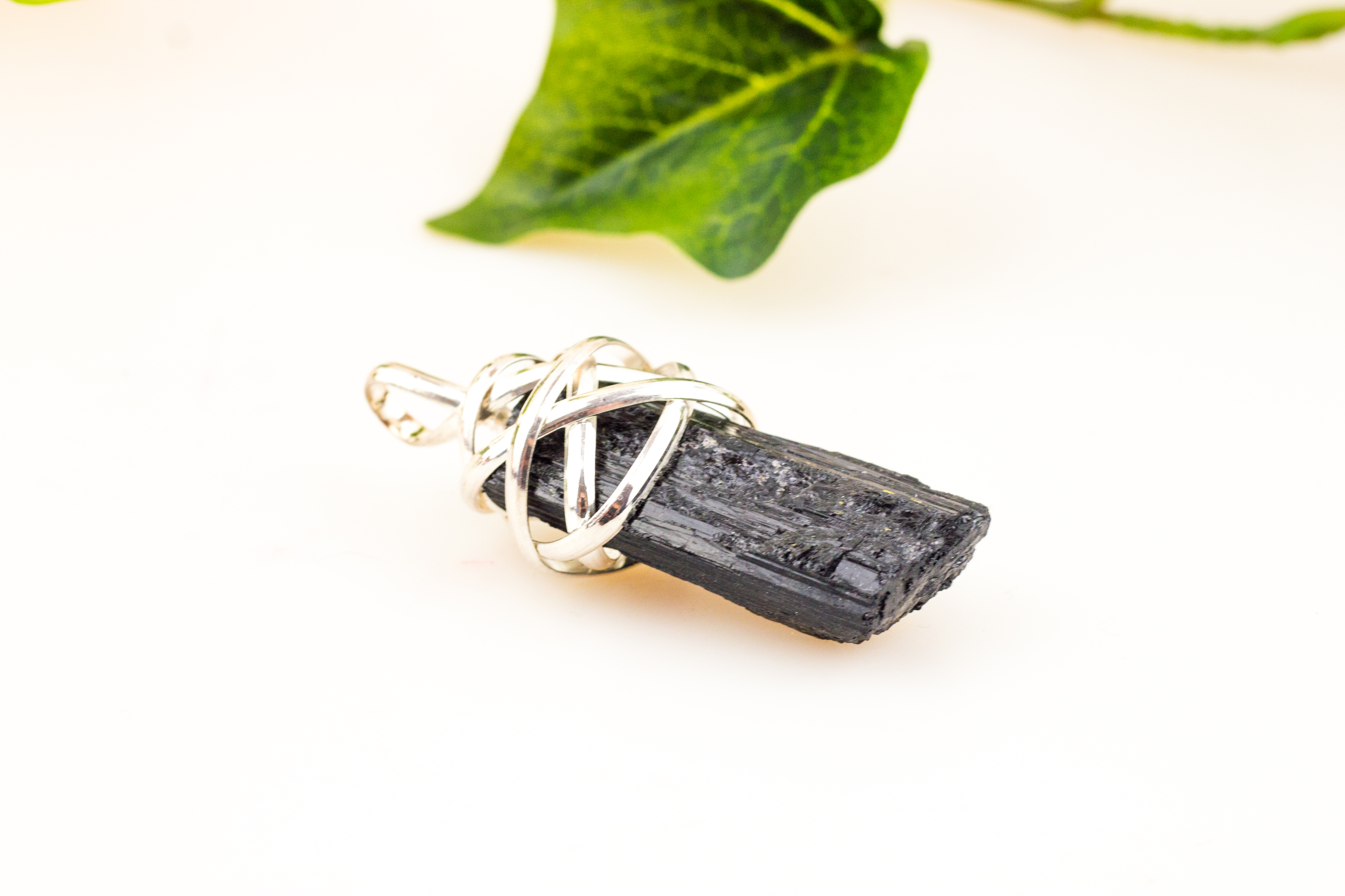 Knotenanhänger Turmalin groß