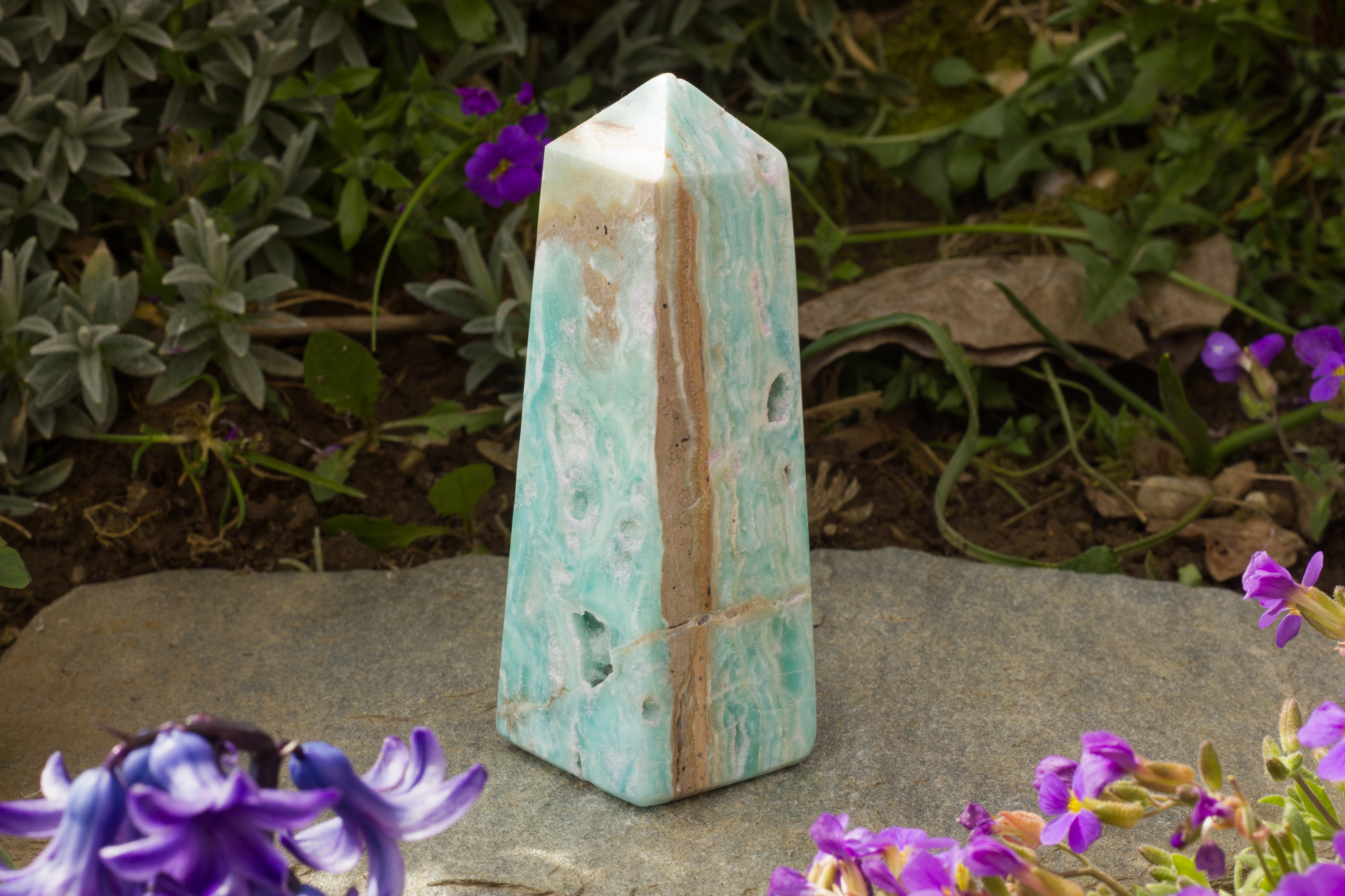 Obelisk Calcit (Karibikcalcit), vierseitig, 10 - 12cm